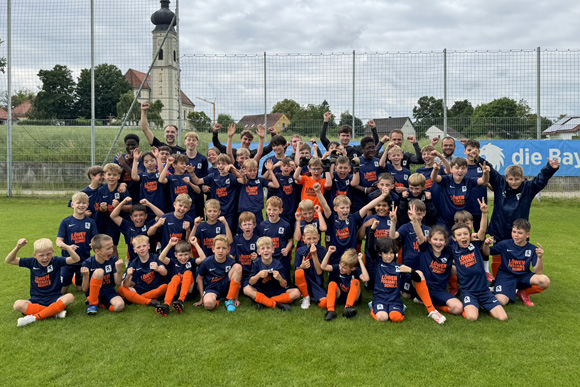 Löwenfußballschule Auswärtscamp in Berglern