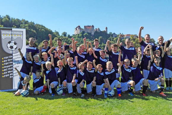 Die Löwen-Fußballschule zu Gast in Harburg